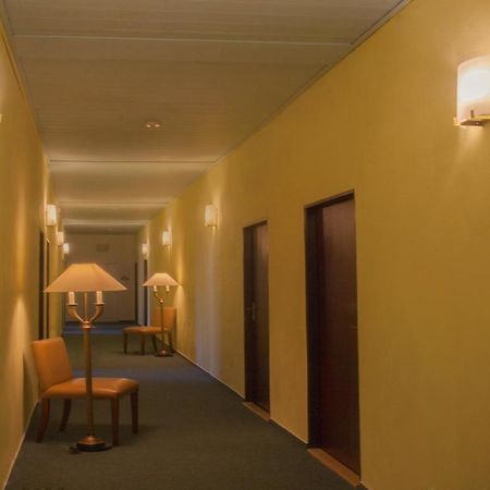 Hotel & Hostel Florian Прага Экстерьер фото