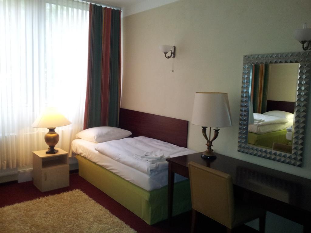 Hotel & Hostel Florian Прага Номер фото